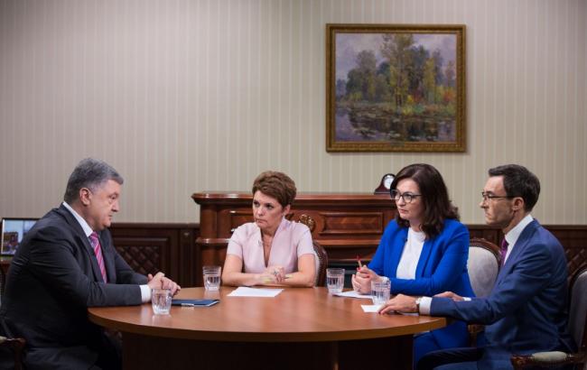 Порошенко призвал зарубежных лидеров быстрее подать экспертов в совет антикоррупционного суда