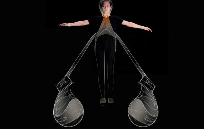 Студенти показали машину, яку можна одягнути, як костюм