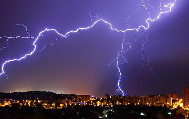 По Україні оголошено штормове попередження на 22 червня