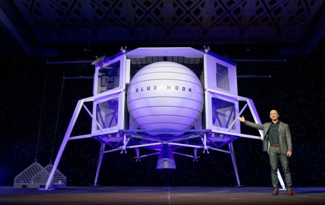 Мільярдер Безос представив модель космічного корабля для польотів на Місяць
