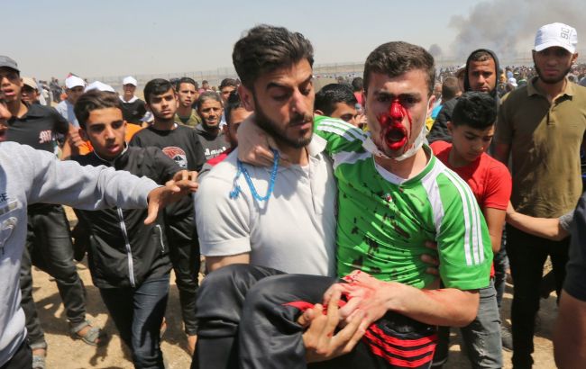 В секторе Газа во время протестов были ранены 50 палестинцев