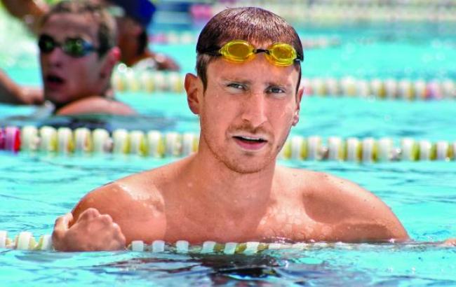 Яценюк предлагает назначить главой Минспорта пловца Дениса Силантьева