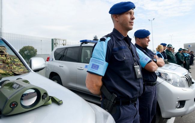 Офіцери прикордонної охорони ЄС почали патрулювати кордон в Албанії