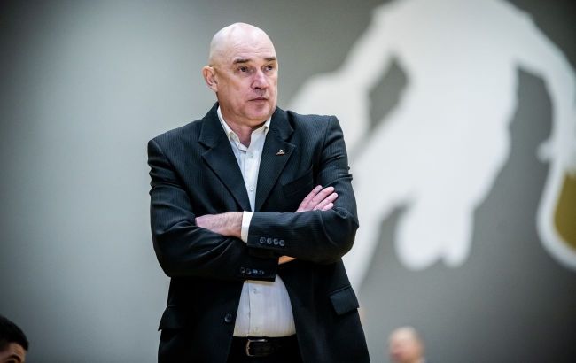 Именитый середняк Суперлиги сменил главного тренера