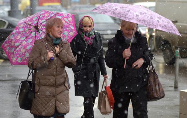 Погода на сегодня: в Украине мокрый снег, температура от -1 до +1
