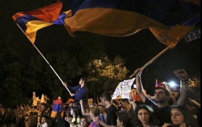Протест в Єревані: поліція не прийме ультиматум протестувальників