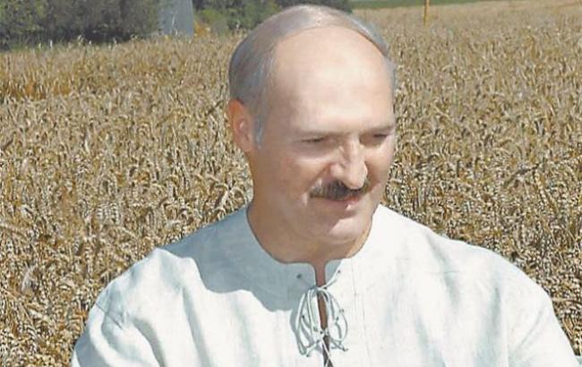 Лукашенко: "Треба роздягатися і працювати"