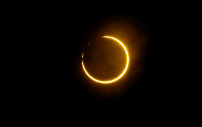 Кільцеве сонячне затемнення в червні: точна дата і що категорично робити не можна