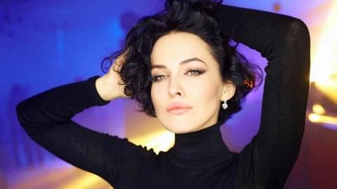 "Богиня": Даша Астафьева "засветила" грудь (фото)