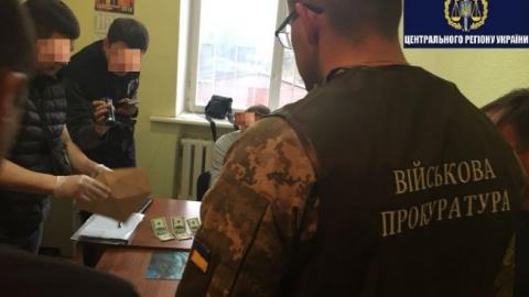 Затриманого на хабарі заступника мера Миргорода взяли під варту