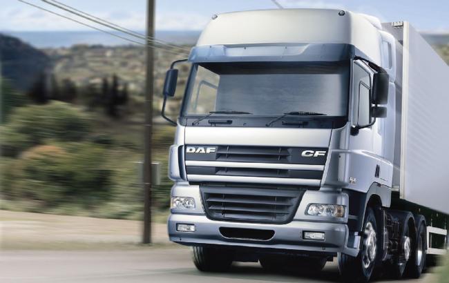 Киев запретил въезд в столицу крупногабаритному транспорту в утренние часы