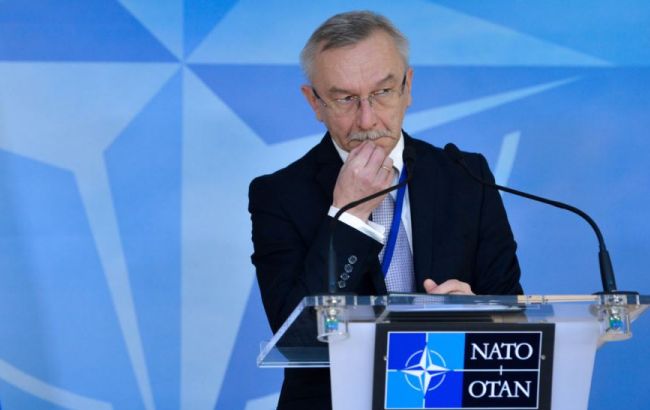 ЕС и НАТО следует усилить давление на РФ, - Минобороны