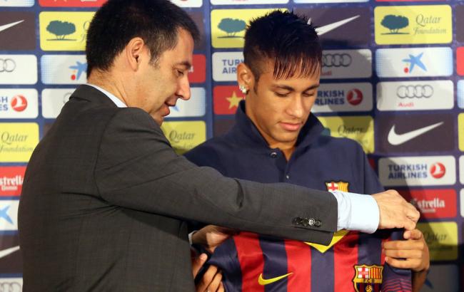 Президенту "Барселоны" предъявлено обвинение по неуплате налогов