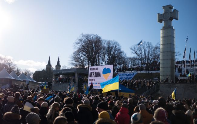 Дозвіл на проживання. Для українців в Естонії запроваджують важливі зміни