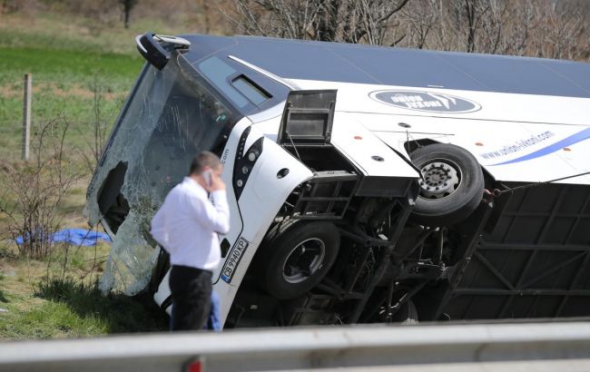У Болгарії перекинувся автобус, 6 загиблих і десятки поранених