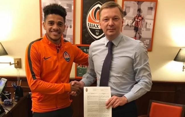 "Шахтер" продлил контракт с Тайсоном