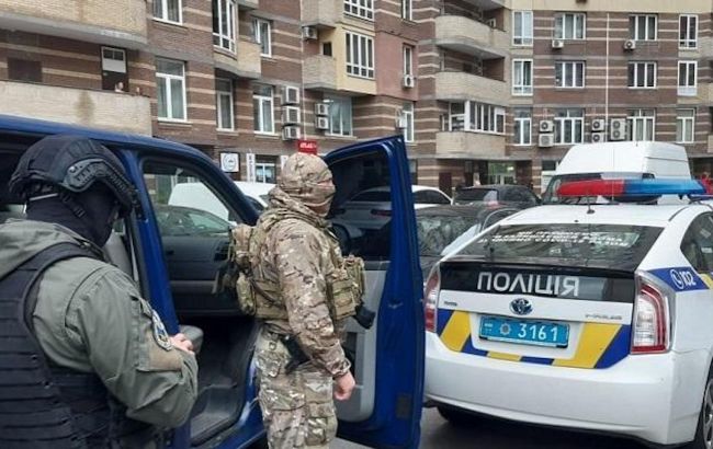 Пропонував бізнес "під ключ": у Києві затримали шахрая, завдав збитків на 8 млн гривень