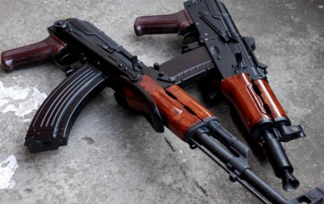 В Славянске СБУ изъяла арсенал оружия у гражданина Украины и обнаружила тайник в заброшенном доме
