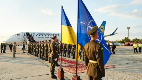 Украина сможет вступить в НАТО, даже воюя с Россией: в США нашли решение