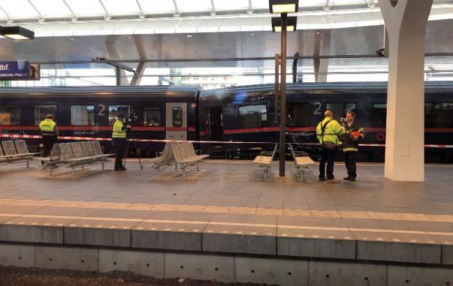 В Австрії на вокзалі зіткнулися два потяги, десятки постраждалих