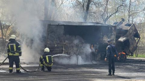 На пожежі в Рубіжному постраждали троє військових, відкрито справу
