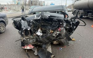 У Києві військовий влаштував ДТП: загинула жінка, діти - в лікарні