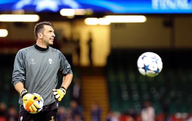 Буффон вошел в топ-5 игроков по количеству матчей за сборные