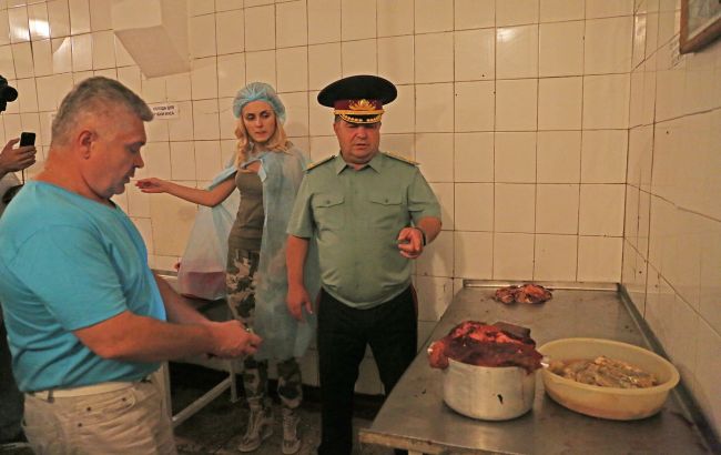 Полторак обнаружил нарушения норм питания военных в Одесской области