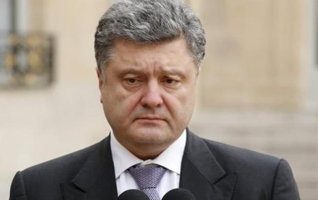 Порошенко заявив про неприпустимість участі добровольчих батальйонів в охороні виборчих дільниць