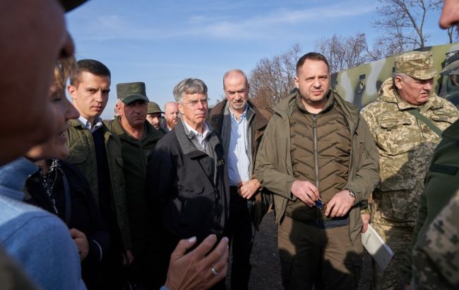 У Зеленського розраховують на дзеркальні кроки ОРДО в Петрівському