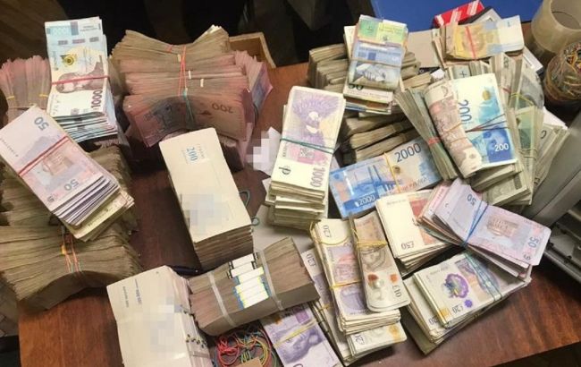 СБУ во Львове разоблачила конвертационный центр с оборотом в 20 млрд гривен