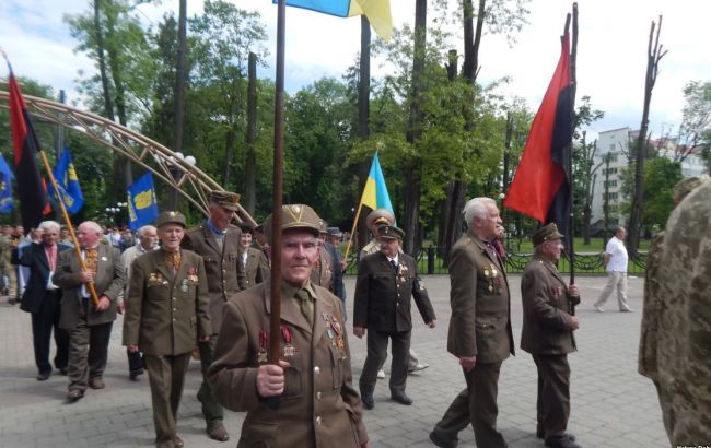 В Івано-Франківську тисячі містян вийшли на Марш слави УПА