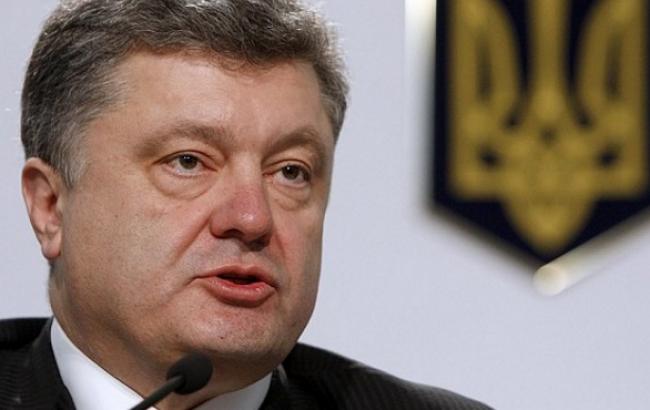 Власти Украины разблокировали автомобильное сообщение с Крымом, - Порошенко
