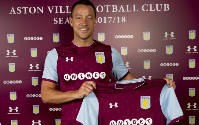 Экс-капитан "Челси" Терри продолжит карьеру в "Астон Вилле"