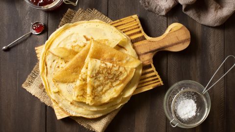 Как приготовить блины без яиц и молока: эксперты поделились секретом