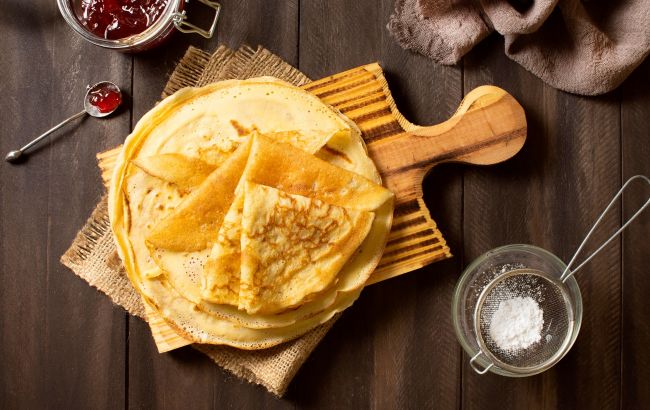 Готувати чи купляти? Скільки коштуватимуть млинці на Масляну і чи дешевше вдома