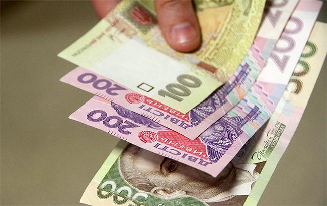 НБУ продав 32,4 млн доларів для стабілізації курсу гривні