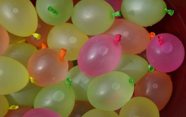 В Днепре люди устроили "водную битву"