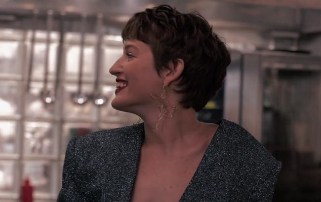 Таня Рубан і Елізабет Грін на гарячій вечірці 70-х: нове відео від Dafna May