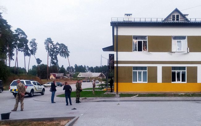 Вибух у гуртожитку навчального центру "Десна": поліція відкрила справу