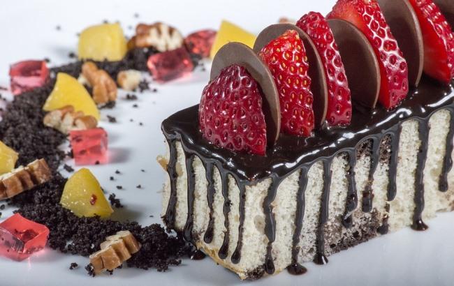 Названы продукты, которые больше всего вызывают зависимость: топ-10