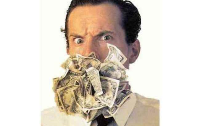 Гроші не пахнуть: у Бердянську злодій з'їв вкрадені банкноти