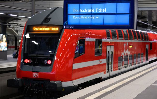 Квиток за 49 євро у Німеччині: що буде з популярним проїзним у 2024 році