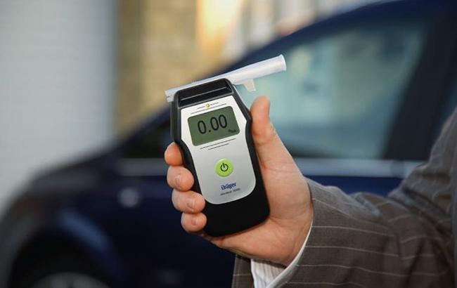 Племянник Матиоса и соратник Луценко не наказаны за пьяное вождение, - расследование