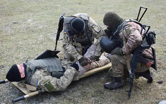В зоні АТО за добу загинув один український військовий, ще 3 поранені
