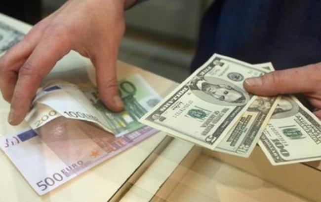 Курс доллара на межбанке в 10:59 в продаже вырос на 50 копеек &ndash; до 33,50 грн/долл., - "ИнтерБизнесКонсалтинг"