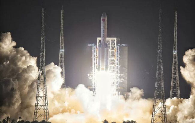 Китайский космический корабль впервые приземлился на Марсе