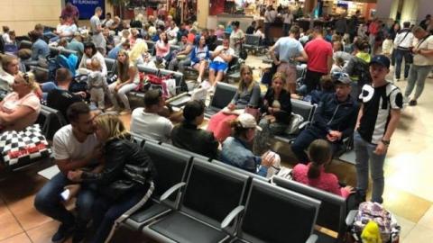 В Турции застряли более 500 украинских туристов