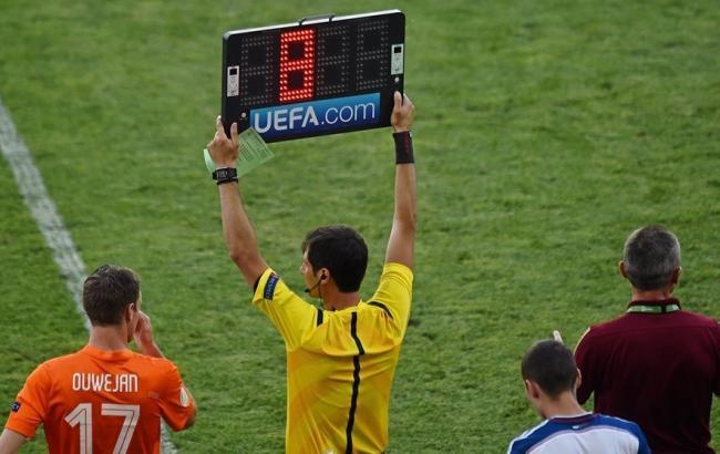 У турнірах під егідою УЄФА дозволили проводити четверту заміну