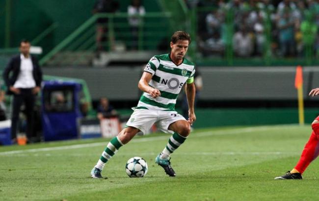 ФІФА відмовилася реєструвати трансфер Адріена Сілви в "Лестер"